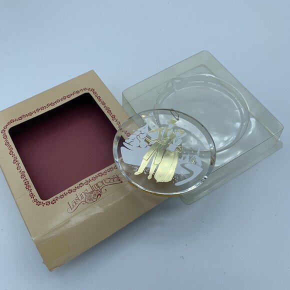 Lasting Impressions Acrylic Christmas Ornament with Gold Courting Couple Scene - Picture 4 of 6